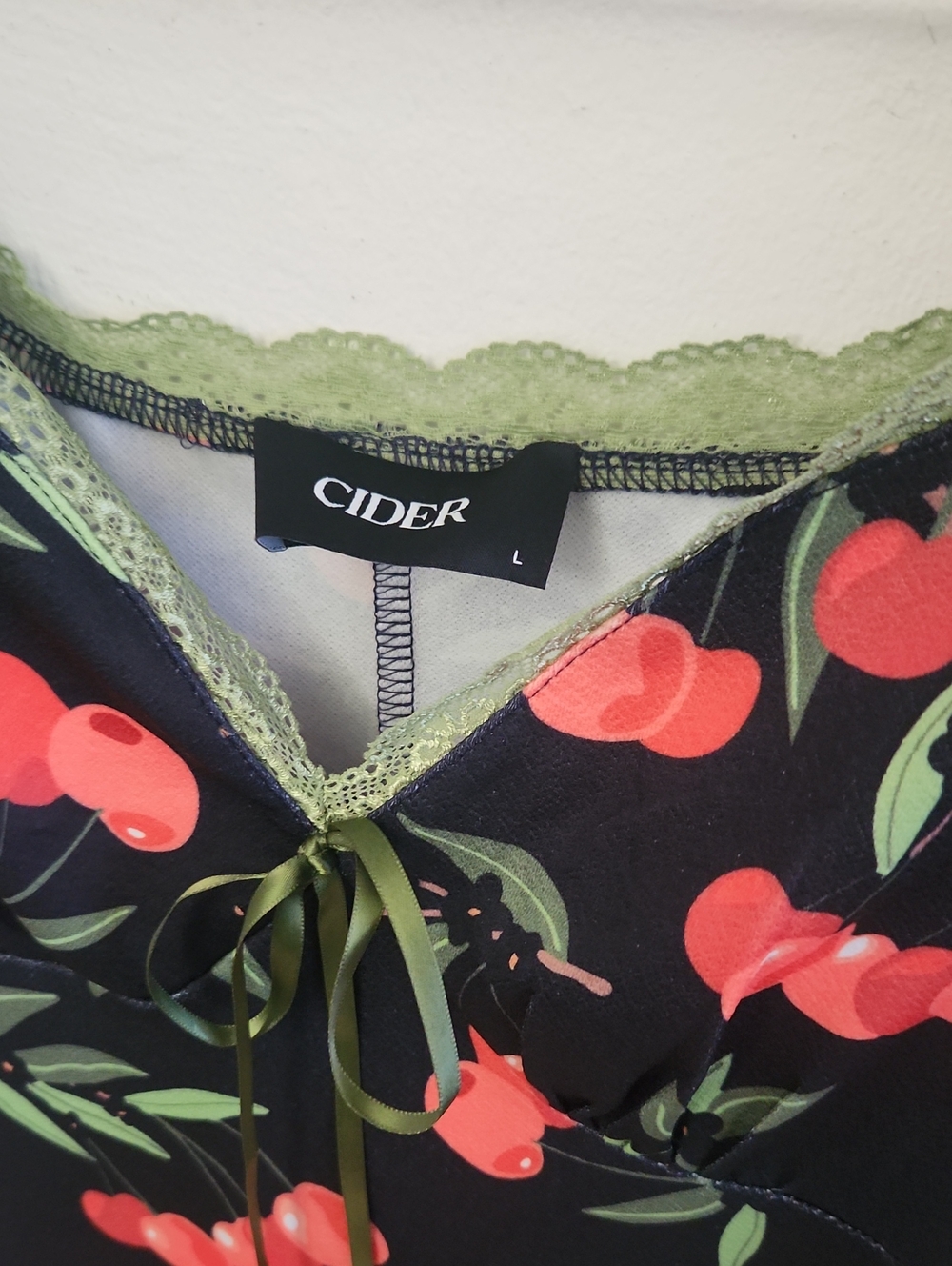 Cider Black Cherry Print Tank Dress Olive Lace Large Fruit Vacation - Picture 4 of 7